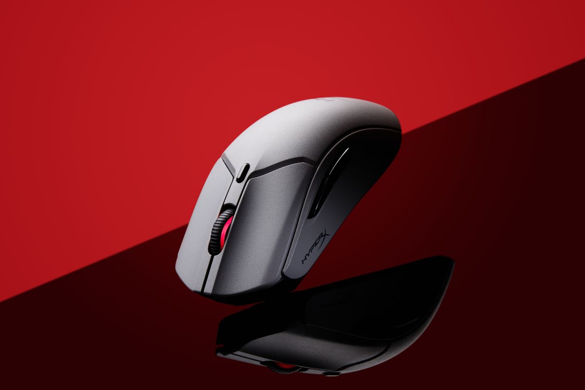 pulsefire haste 2 pro gaming mouse on red and black background